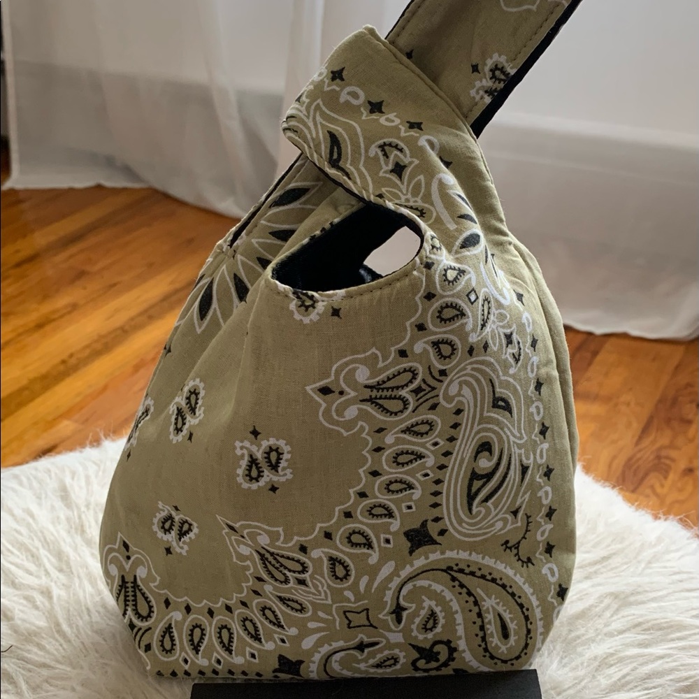 Carlton yaito trendy green paisley knot bag